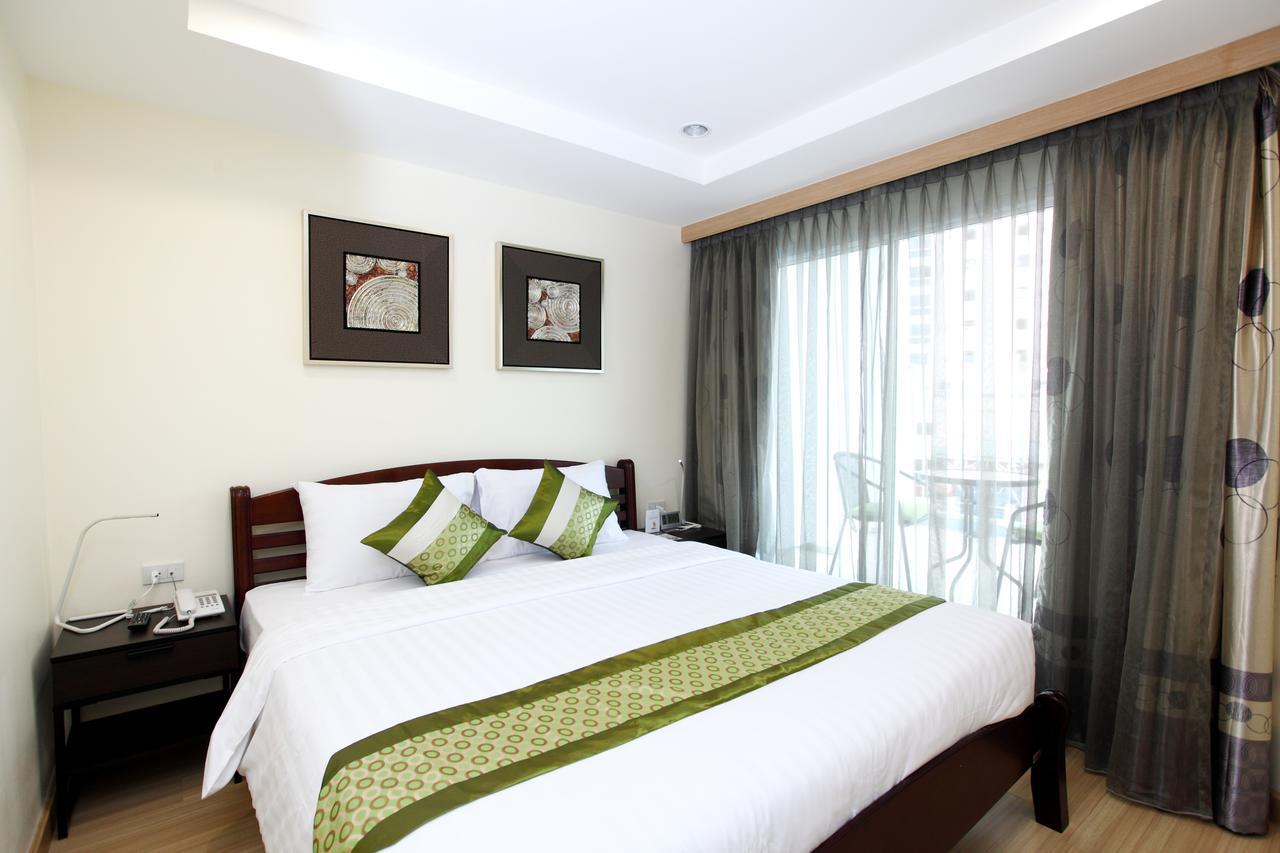 Icheck Inn Sukhumvit 22 Banguecoque Exterior foto