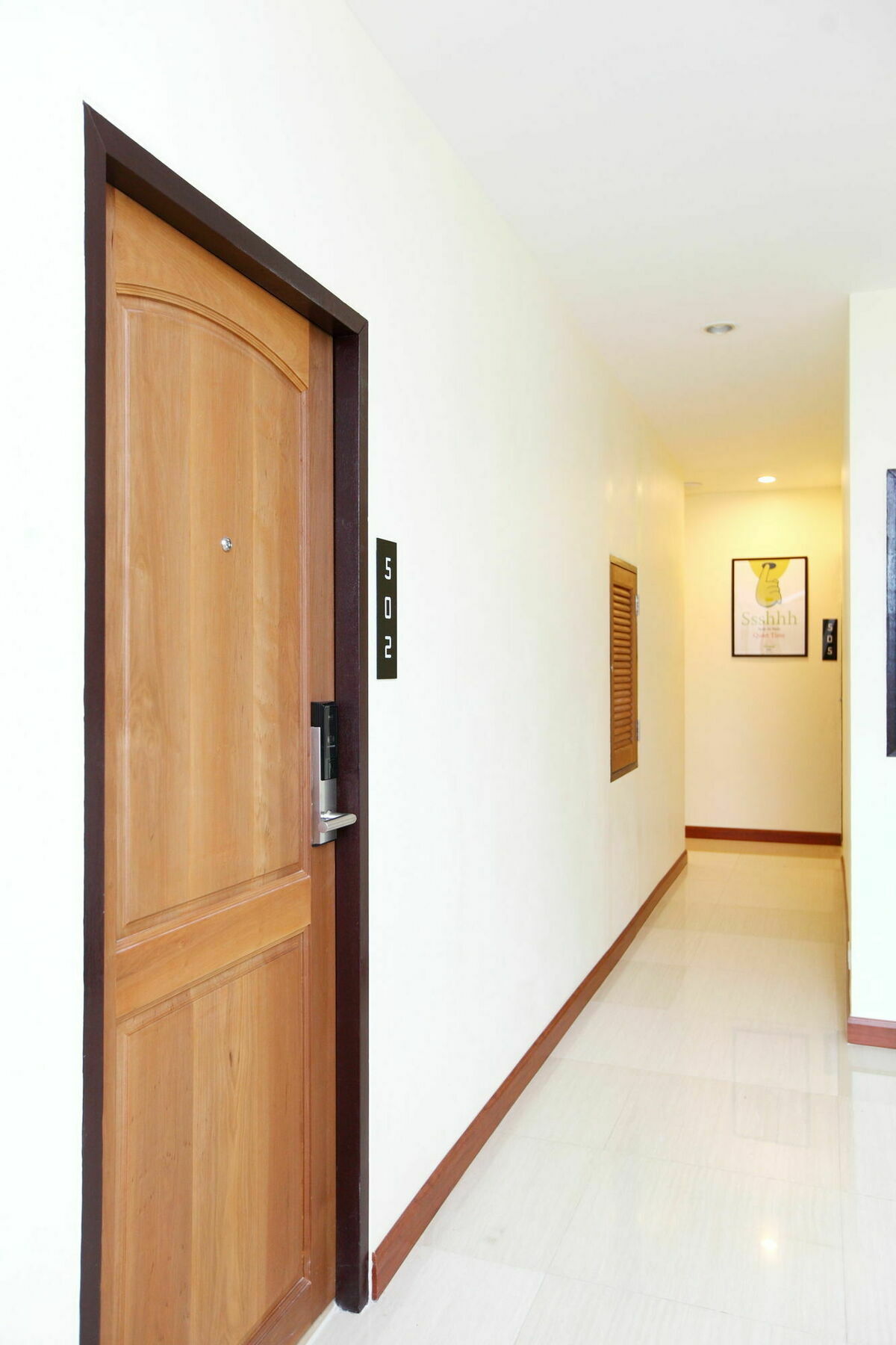 Icheck Inn Sukhumvit 22 Banguecoque Exterior foto