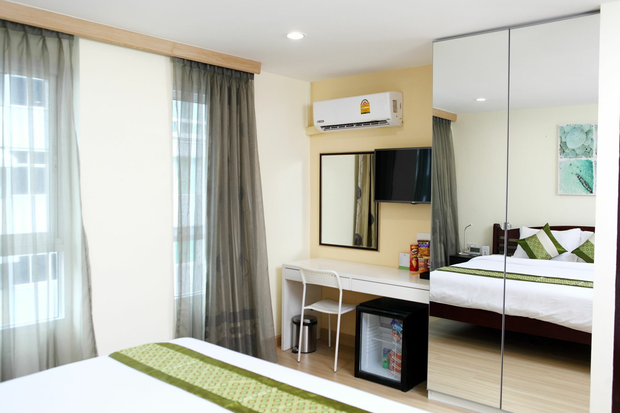 Icheck Inn Sukhumvit 22 Banguecoque Exterior foto