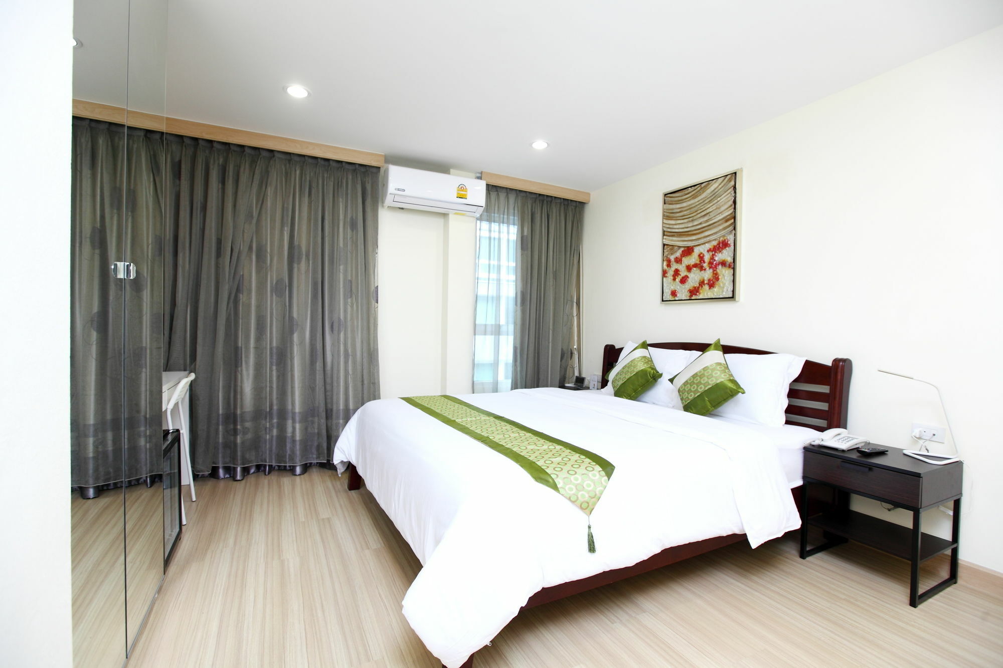 Icheck Inn Sukhumvit 22 Banguecoque Exterior foto
