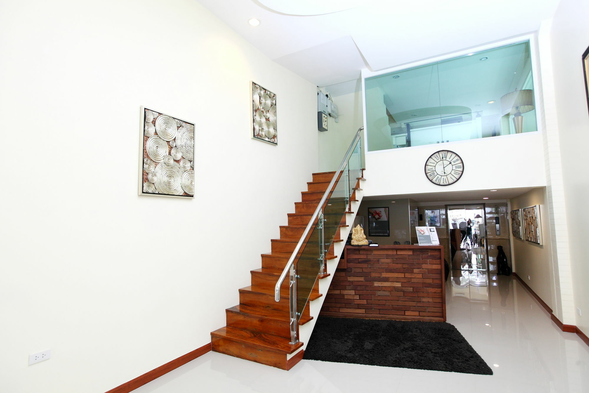 Icheck Inn Sukhumvit 22 Banguecoque Exterior foto